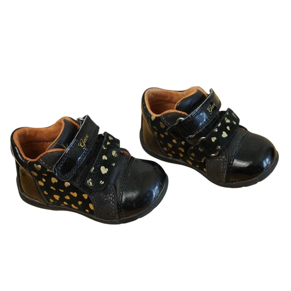 Geox Respira Toddler‎ Girls Black Patent Leather & Suede Shoes Size 4.5 S Heart